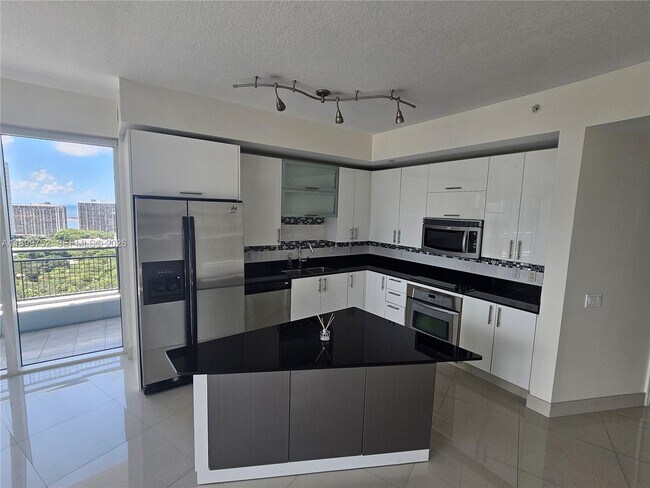 Building Photo - 60 SW 13th St