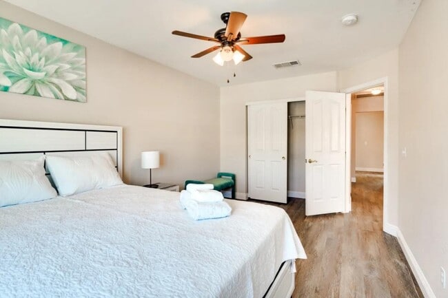 Building Photo - 2697 Pala Dura Dr