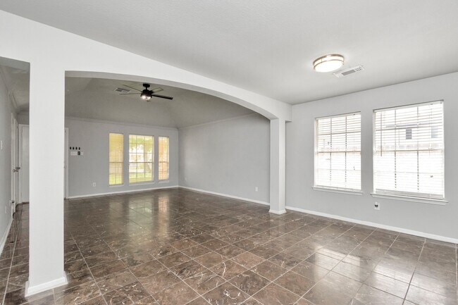 Building Photo - 8914 Dirby St
