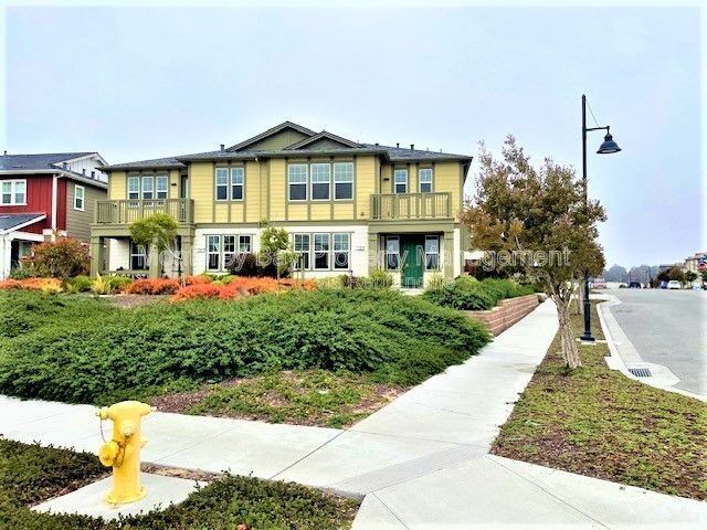 Building Photo - 246 Boardwalk Ave