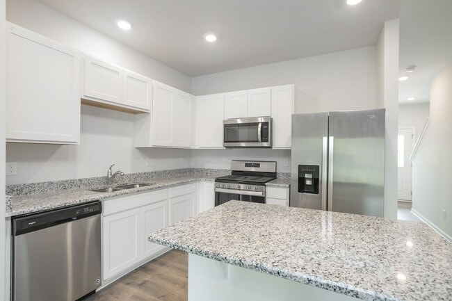Building Photo - 2972 Mallard Dr