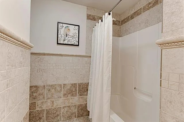 Master - 2610A W Main St