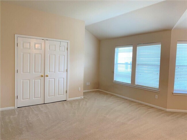 Building Photo - 1720 Chasewood Dr