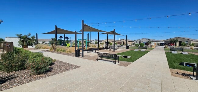 Building Photo - 3049 Hayden Rose Ave