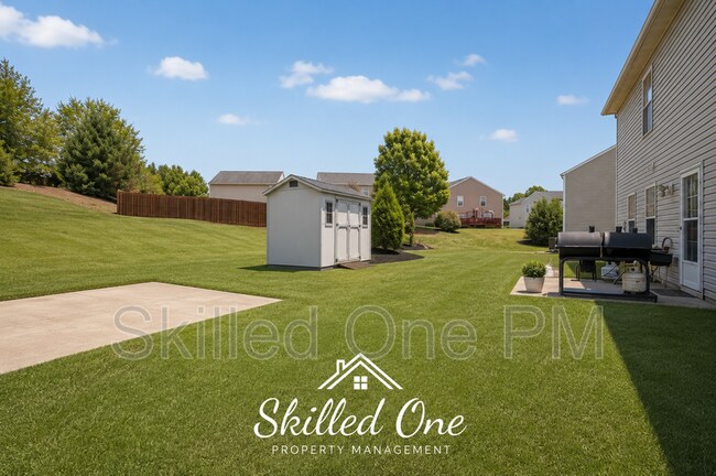 Building Photo - 3914 SE Jack Pine Ct