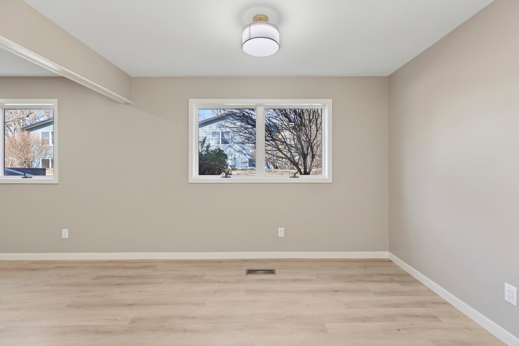 Building Photo - 1205 Sterling Way