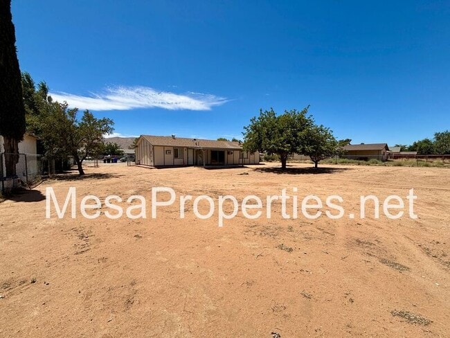 Building Photo - 21150 Nandina St