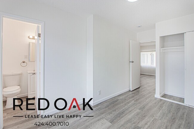 Building Photo - 11823 Lakewood Blvd