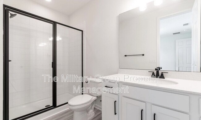 Building Photo - 12706 Grn Mdw Dr