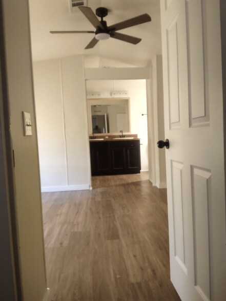 Building Photo - 15101 N 15th St