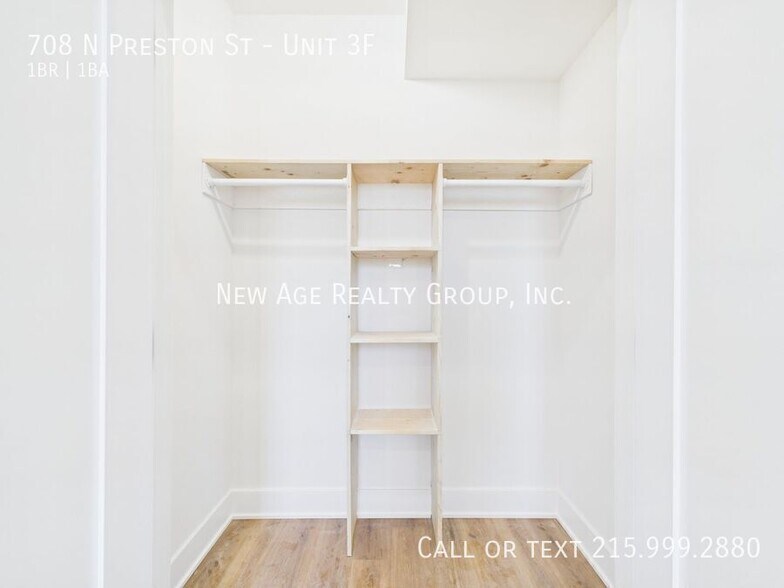 Building Photo - 708 N Preston St