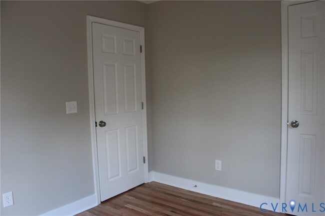 Building Photo - 1130 W High St