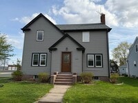 Building Photo - 402 W Brooks St