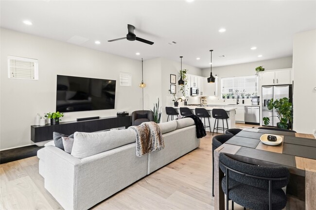 Building Photo - 4905 Avenue J