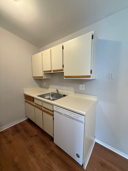 Building Photo - 1256 Oxford Manor Ct