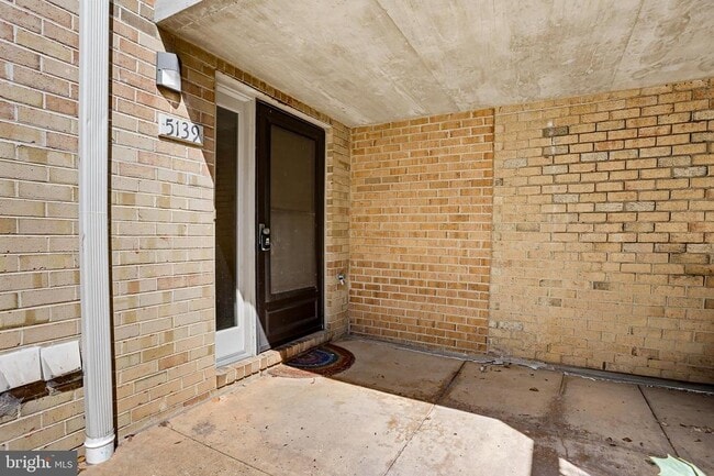 Building Photo - 5139 Dudley Ln
