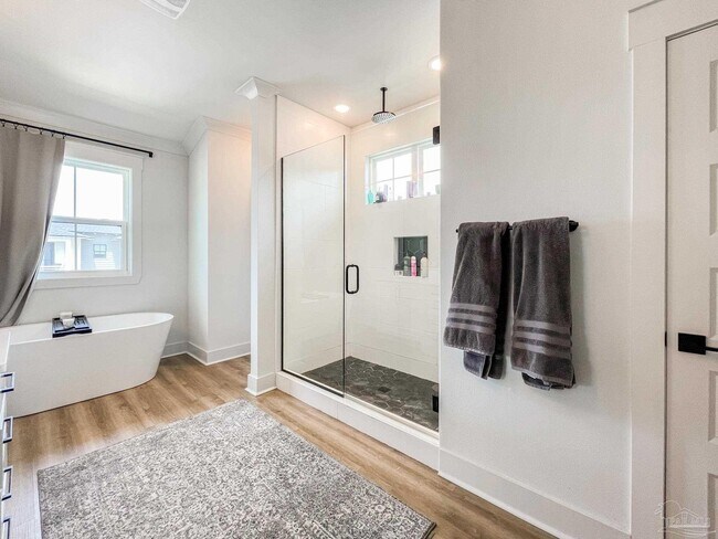 Building Photo - 13805 Red Drum Ct