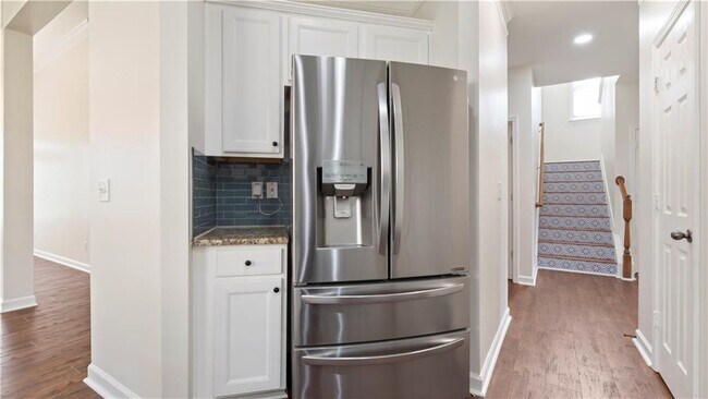 Building Photo - 4835 Silver Leaf Dr