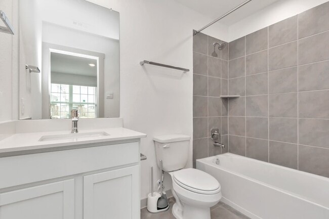 Building Photo - 1111 Pk Crst Dr