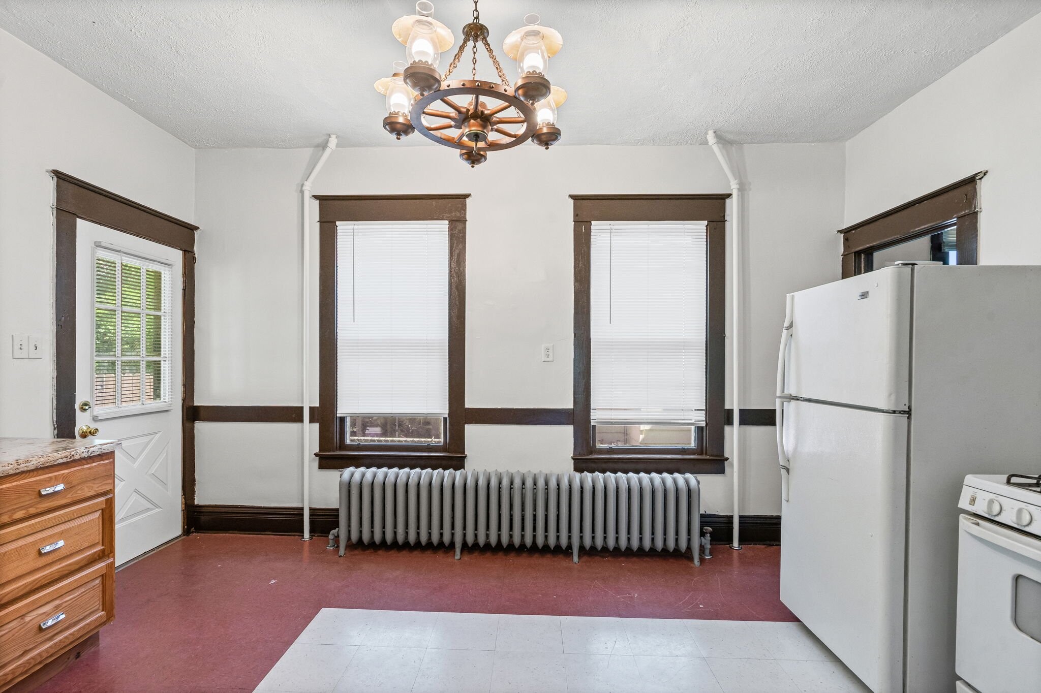 Building Photo - 320 Saratoga Ave