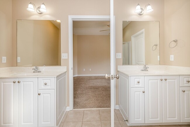 Building Photo - 528 Casey Ct