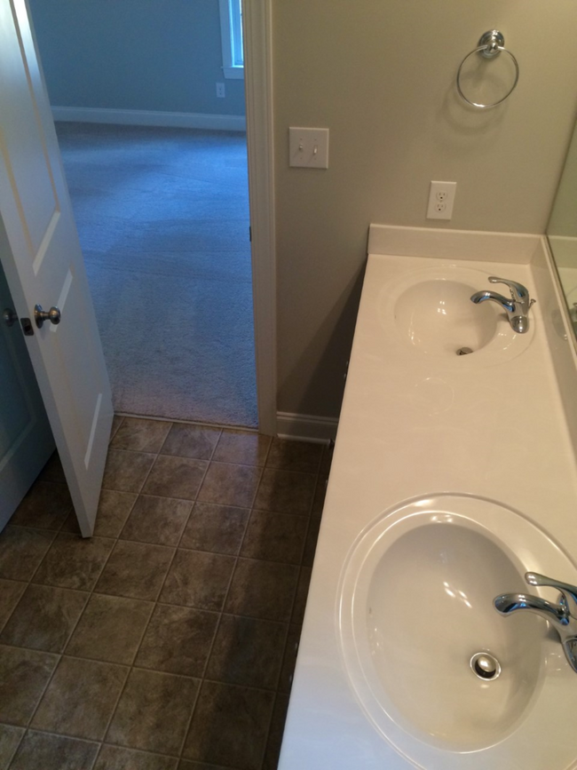 Building Photo - NEW CONSTRUCTION in Lake Jeanette !!! for ...