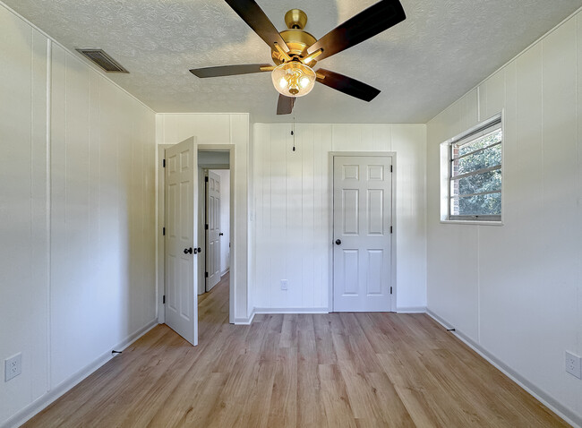 Bedroom 2 - 864 Bahama Dr