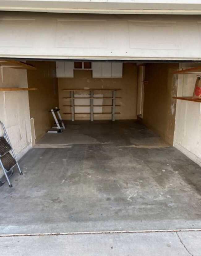 Building Photo - 1548 SW Metolius Ave