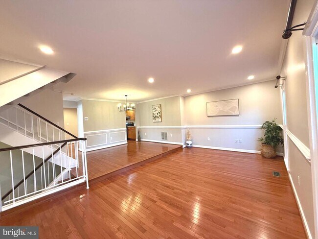 Building Photo - 4235 Sleepy Lake Dr