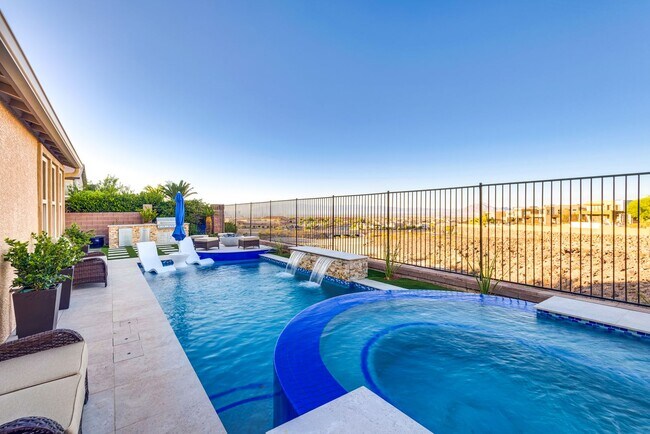 Building Photo - MacDonald Ranch Dream Home with Resort Sty...