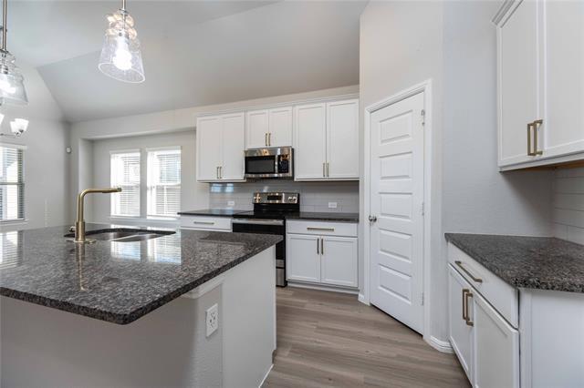 Building Photo - 219 Crescent Ave