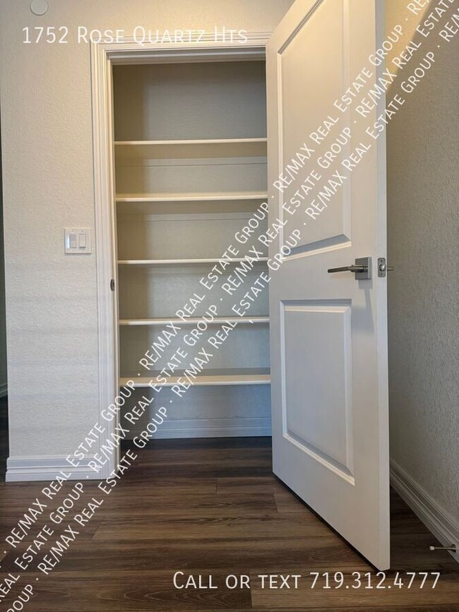 Building Photo - 1752 Rose Quartz Heights