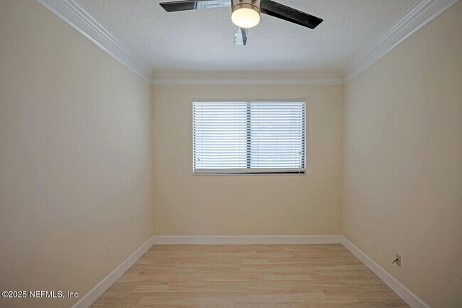 Building Photo - 2958 Lantana Lakes Dr E