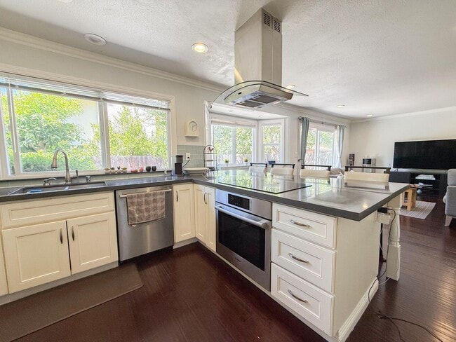 Building Photo - Quite Cul-De-Sac Pleasant Hill Home