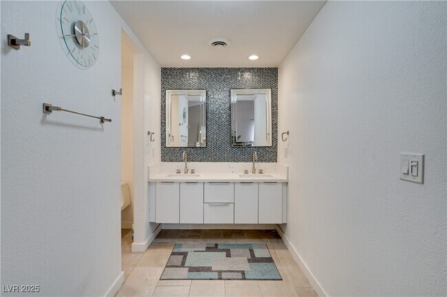 Building Photo - 1531 Commanche Dr