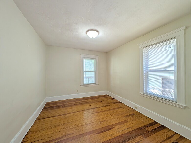 Building Photo - 79 Conwell Ave