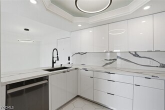 Building Photo - 2885 Palm Beach Blvd