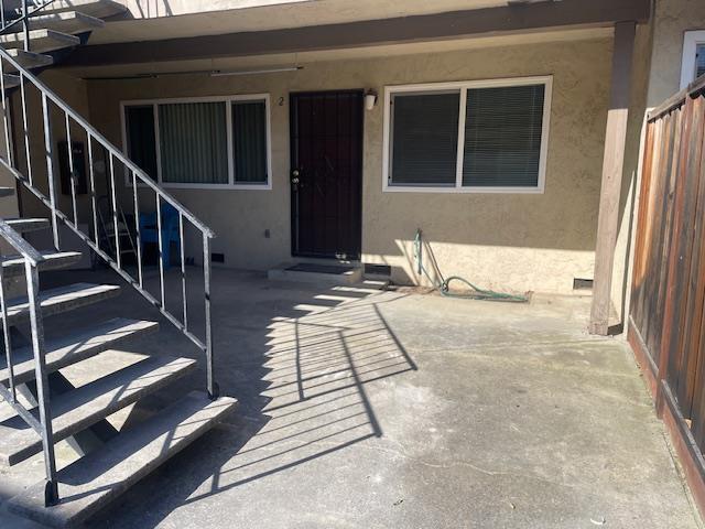 Building Photo - 4416 Moorpark Ave