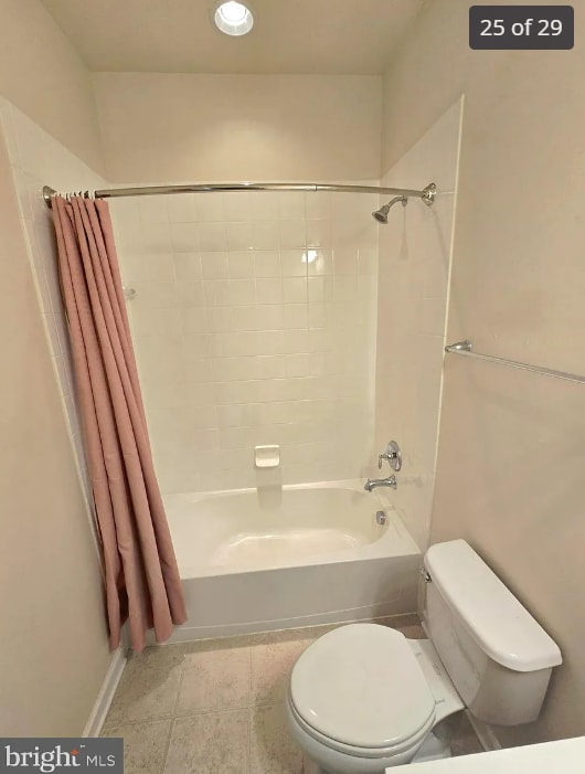 Building Photo - 3 Bedroom Beauty