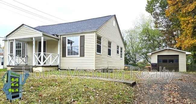 Primary Photo - 812 Brewster Rd