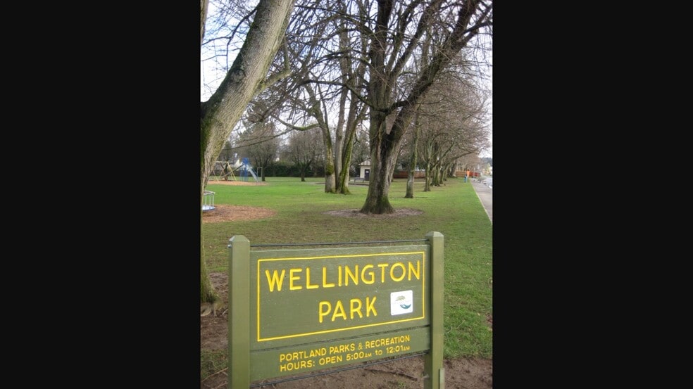 Building Photo - 6005 NE Failing St