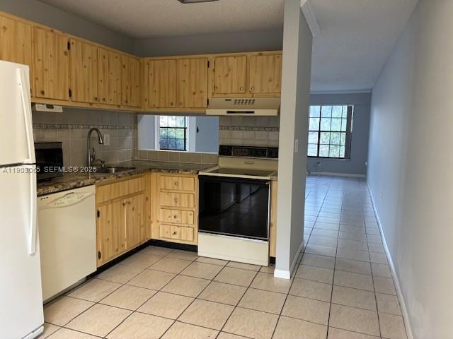 Building Photo - 10360 W Cypress Ct