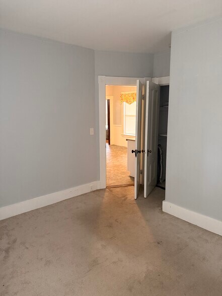 Building Photo - 15 Hayden St