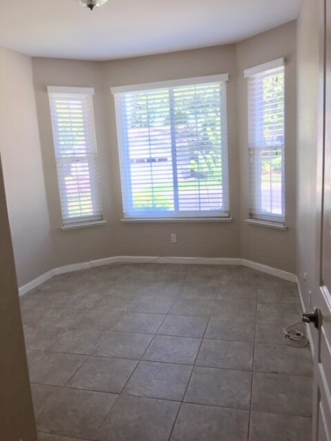 Building Photo - 2912 Gables Ct