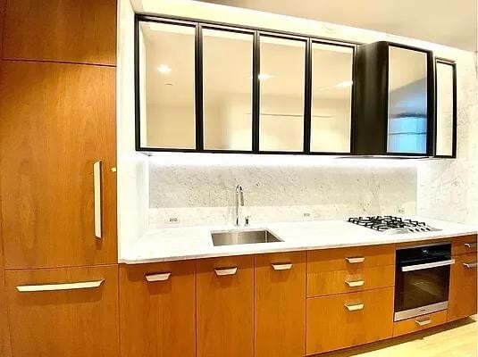 Building Photo - 110 Charlton St