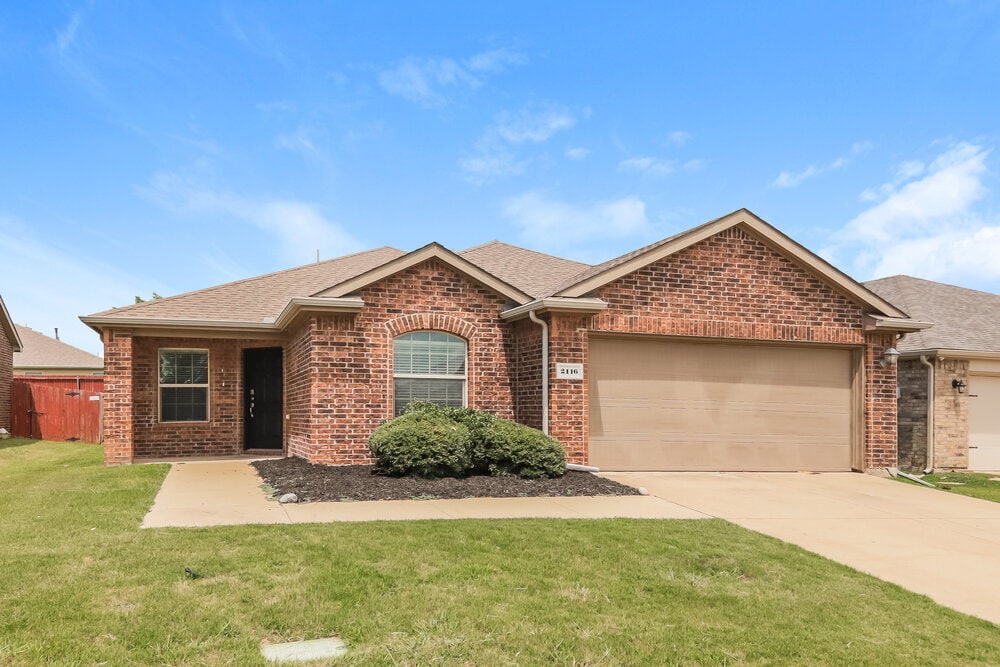 Building Photo - 2116 Meadow View Dr