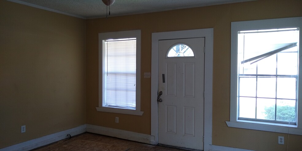 Building Photo - 3534 Chimira Ln