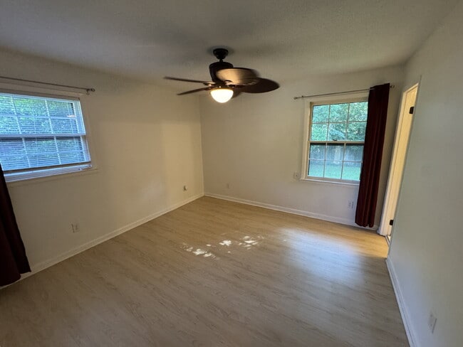 Building Photo - FOR RENT in Dothan , AL!!