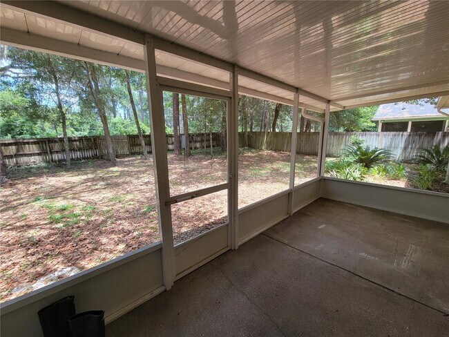 Building Photo - 2070 SW 42nd Ln