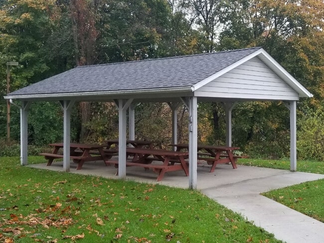 Building Photo - Stone Brook Apartments